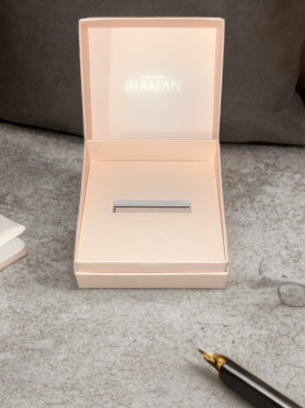 Alexandre Birman Elegant Cream Box